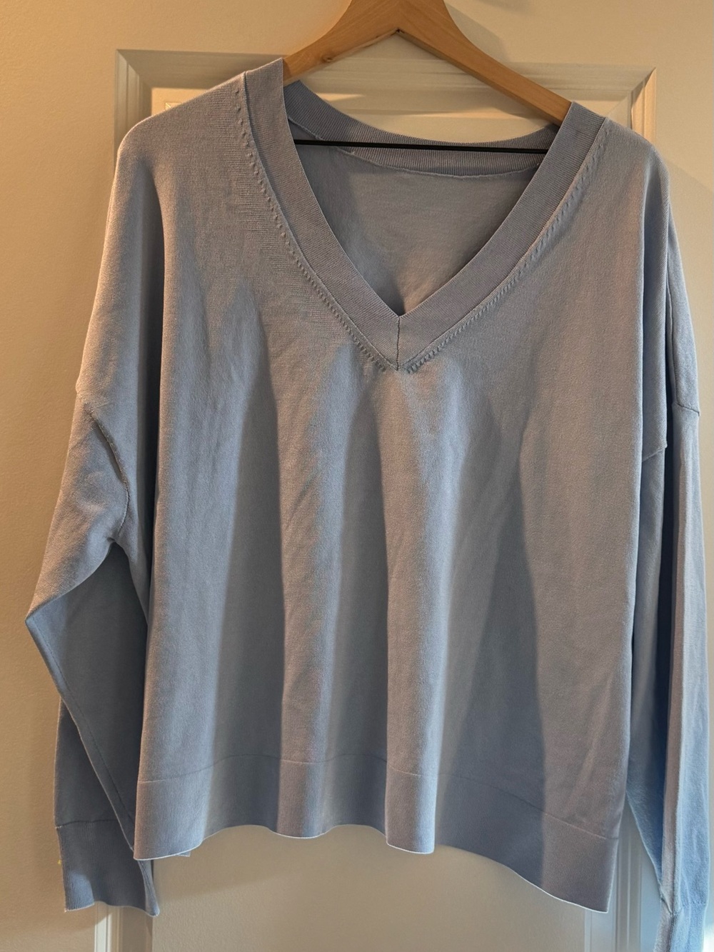 NWT Express Reversible V-Neck Sweater XL Blue Lightweight Preppy Knit Pullover